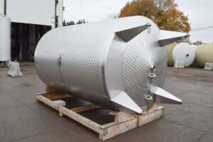 10300 liters tank i syrefast 316