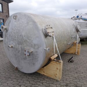 11000 liters tank i syrefast 316