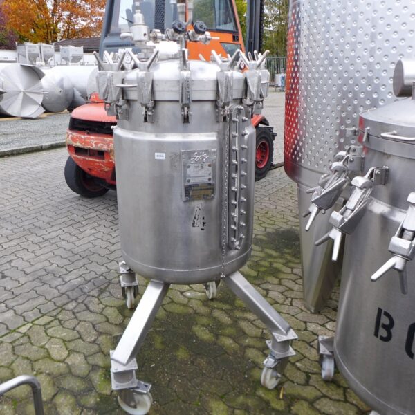 285 liters tank i syrefast 316