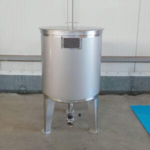 300 liters tank i syrefast 316