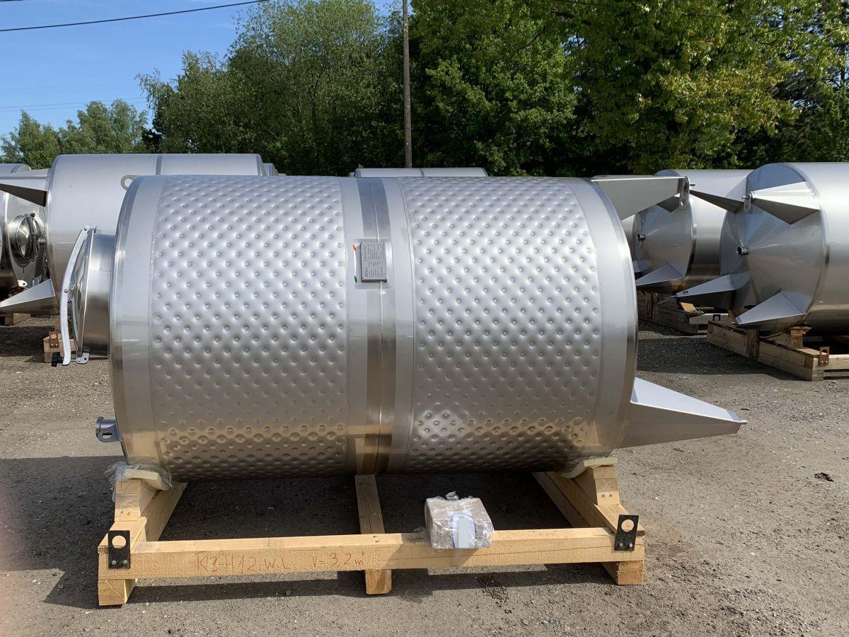 3200 liters tank i syrefast 316