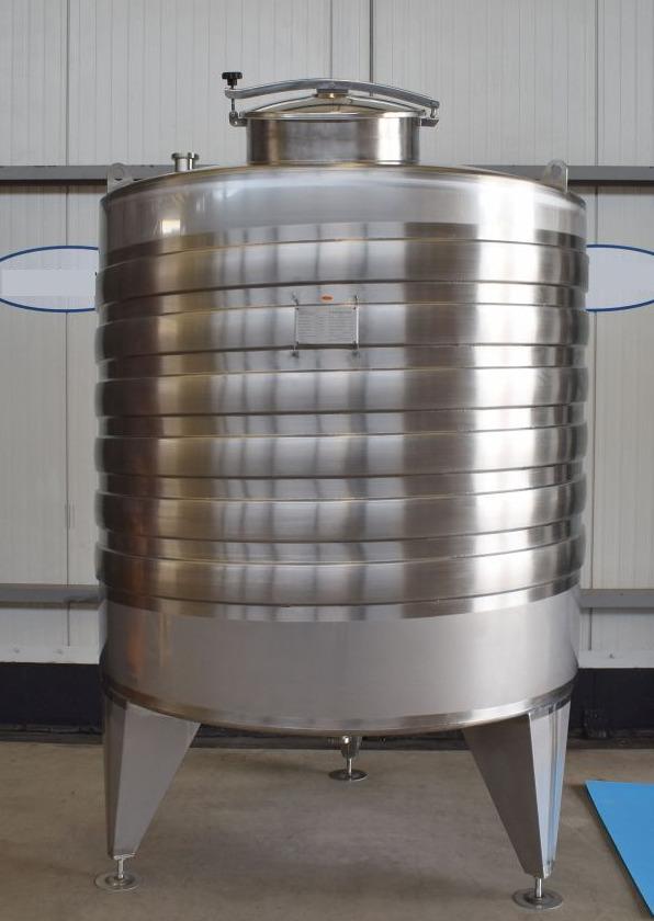 3300 liters tank i syrefast 316