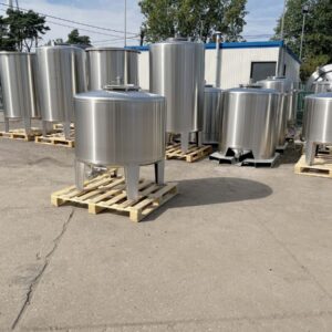 750 liters tank i rustfritt stål 304