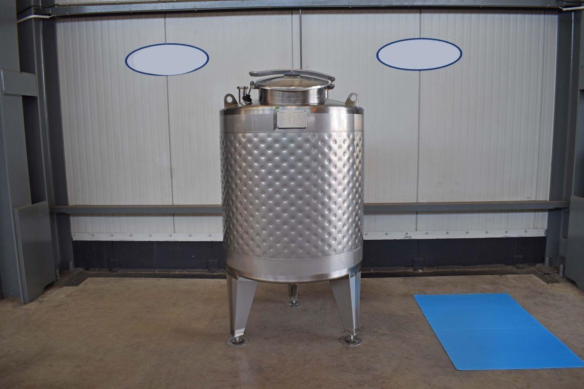 780 liters tank i syrefast 316