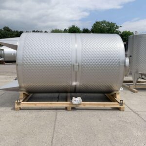 8100 liters tank i syrefast 316