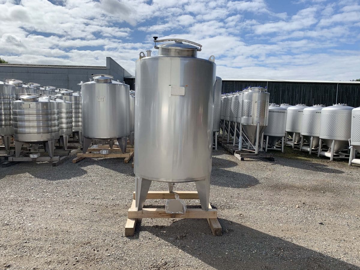 1500 liters tank i syrefast 316