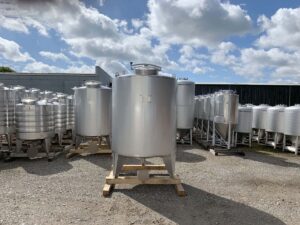 2500 liters tank i rustfritt stål 304
