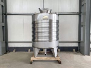 2500 liters tank i syrefast 316