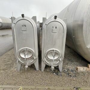 2500 liters tank i rustfritt stål 304