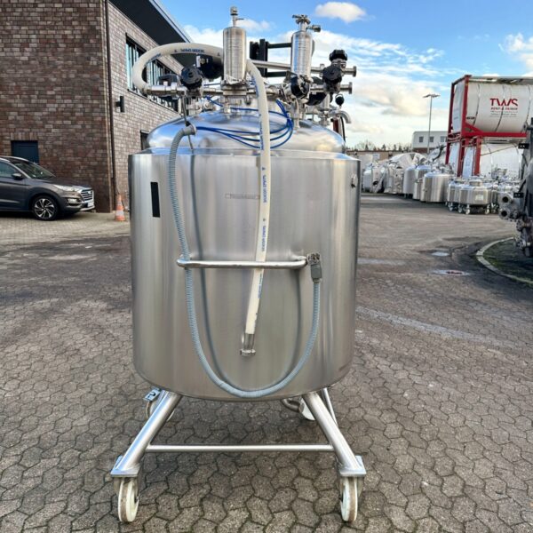 930 liters tank i syrefast 316