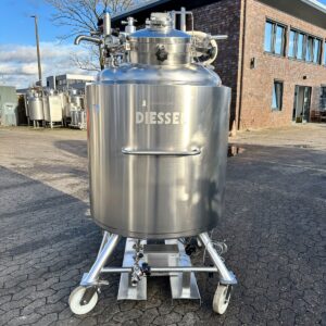930 liters tank i syrefast 316
