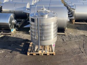 3300 liters tank i syrefast 316