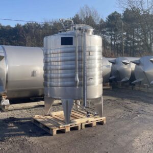 3300 liters tank i syrefast 316
