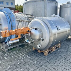 1850 liters tank i rustfritt stål 304
