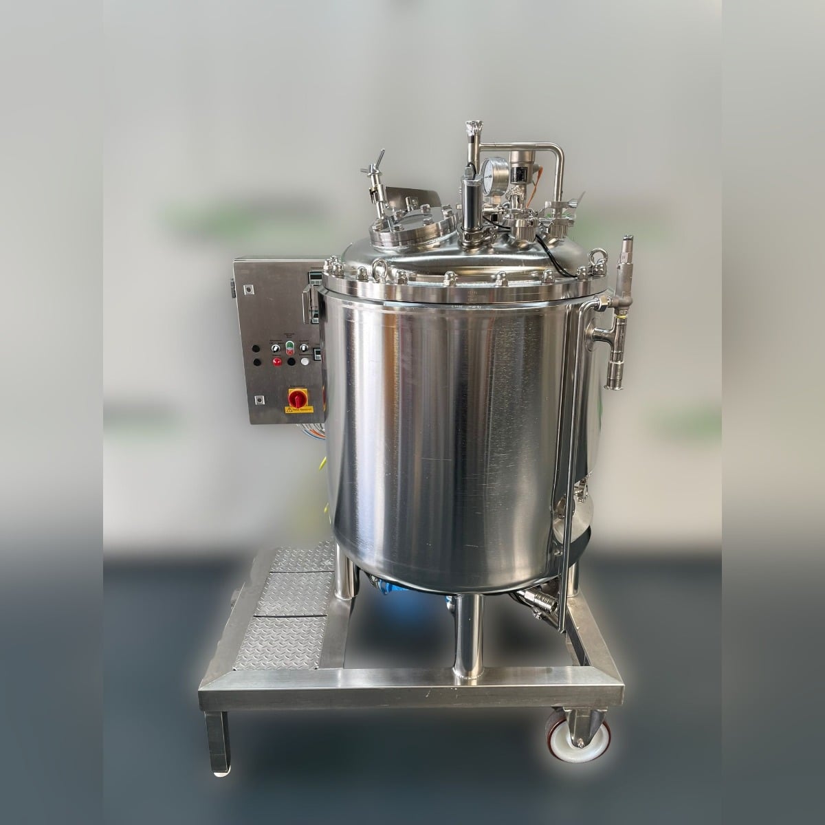 425 liters tank i rustfritt stål 304