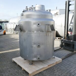 2950 liters tank i syrefast 316