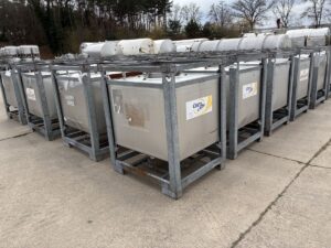800 liters tank i rustfritt stål 304