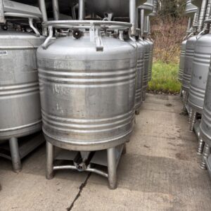 800 liters tank i rustfritt stål 304