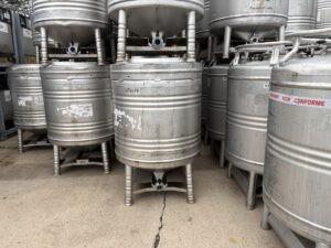 800 liters tank i rustfritt stål 304