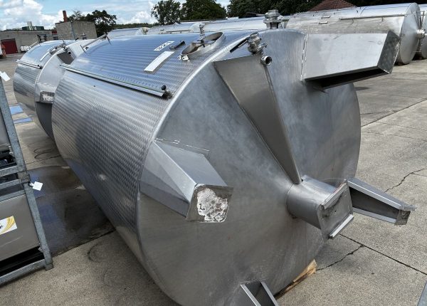 27 500 liters tank i rustfritt stål 304